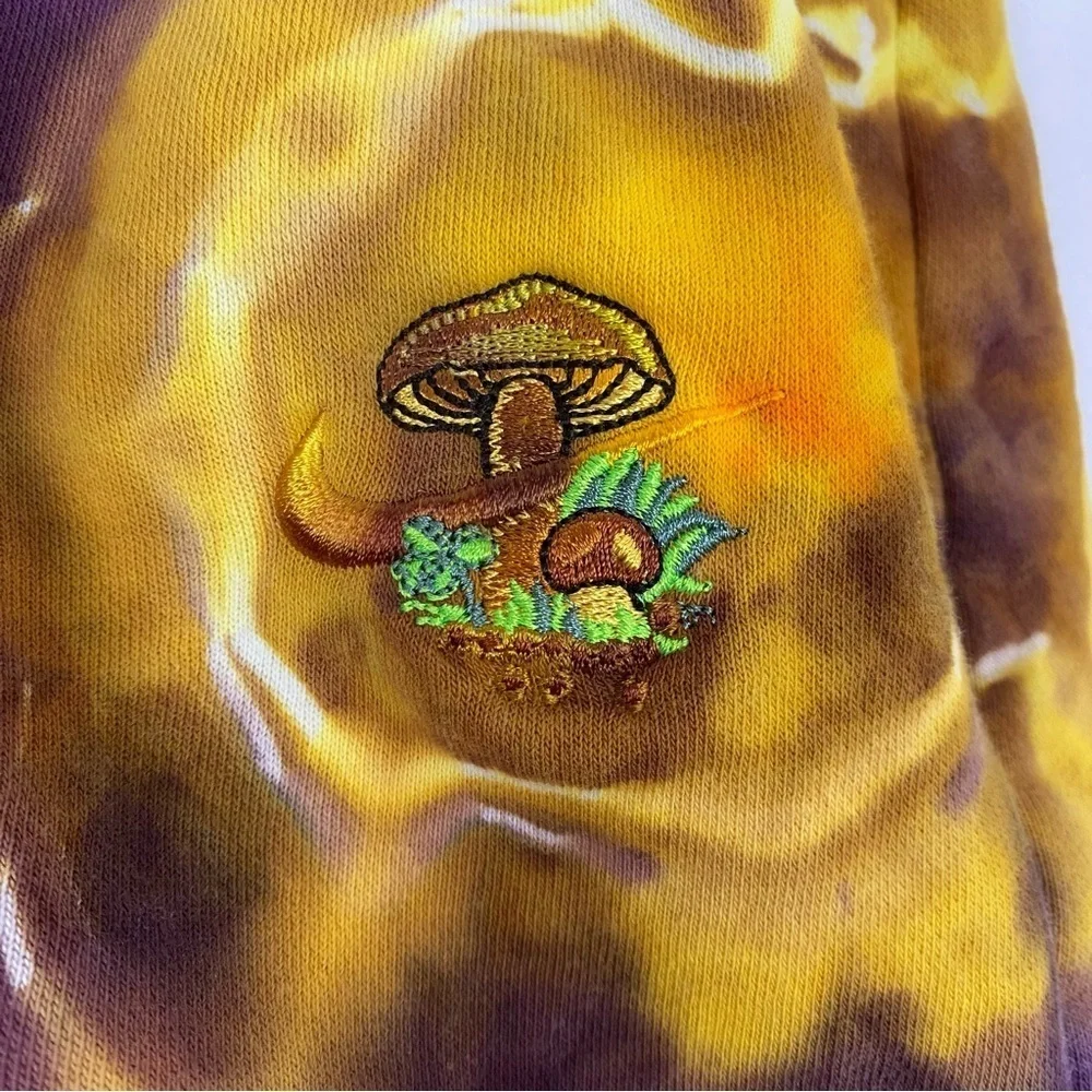 Nike Tie Dye Shorts Womens Size Small Mushroom Embroidered Limited Edition Gold